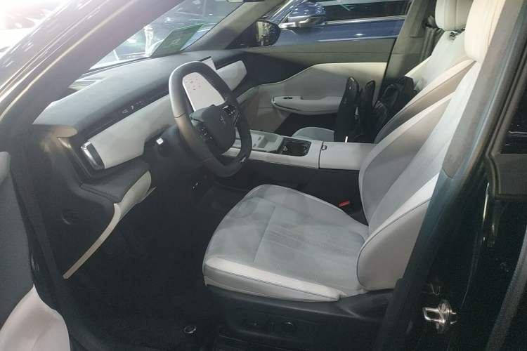 Used VOYAH COURAGE 2024 Long-Range Supercharge Edition Left Front Seat