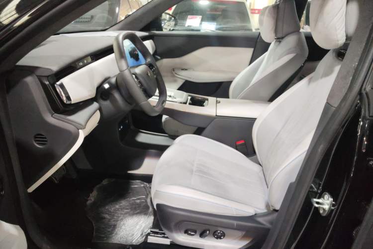 Used VOYAH COURAGE 2024 Long-Range Supercharge Edition Left Front Seat