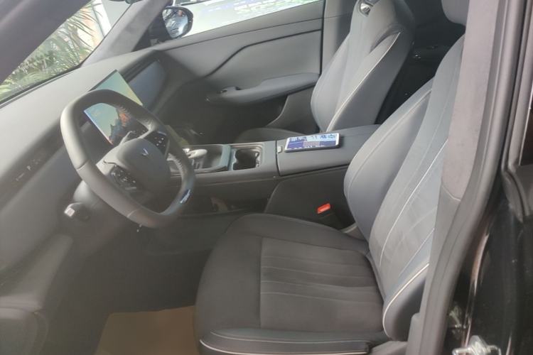 Used VOYAH COURAGE 2024 Four-Wheel Drive Global Edition Left Front Seat