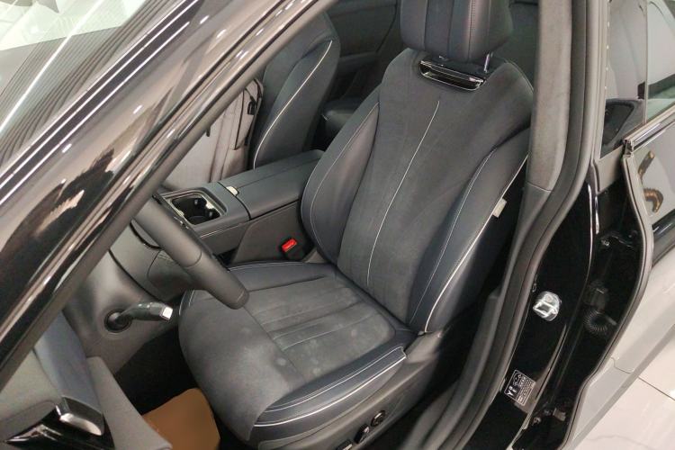 Used VOYAH COURAGE 2024 Four-Wheel Drive Global Edition Left Front Seat