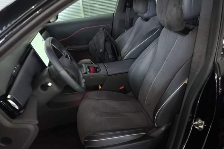 Used VOYAH COURAGE 2024 Four-Wheel Drive Global Edition Left Front Seat