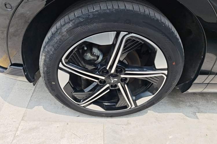 Used VOYAH COURAGE 2024 Long-Range Supercharge Edition Left Front Wheel Hub