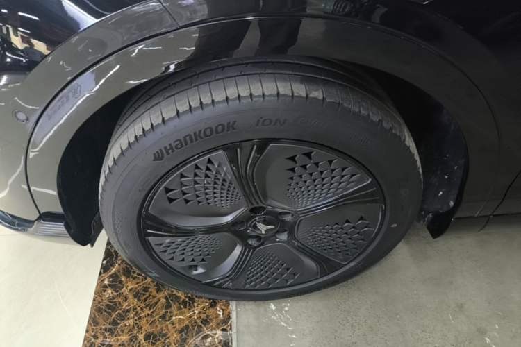 Used VOYAH COURAGE 2024 Long-Range Smart Edition Left Front Wheel Hub