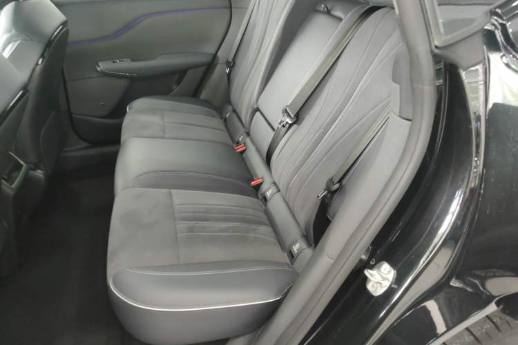 Used VOYAH COURAGE 2024 Four-Wheel Drive Global Edition Left Rear Seat