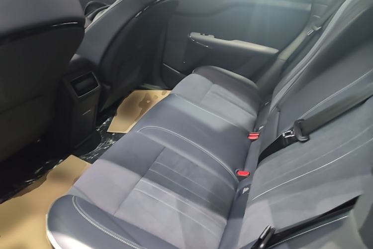 Used VOYAH COURAGE 2024 Four-Wheel Drive Global Edition Left Rear Seat