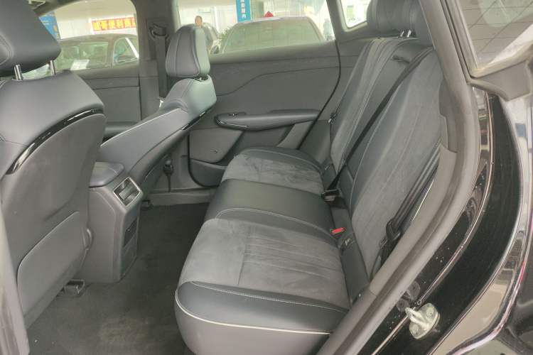 Used VOYAH COURAGE 2024 Four-Wheel Drive Global Edition Left Rear Seat