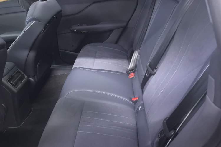 Used VOYAH COURAGE 2024 Four-Wheel Drive Global Edition Left Rear Seat