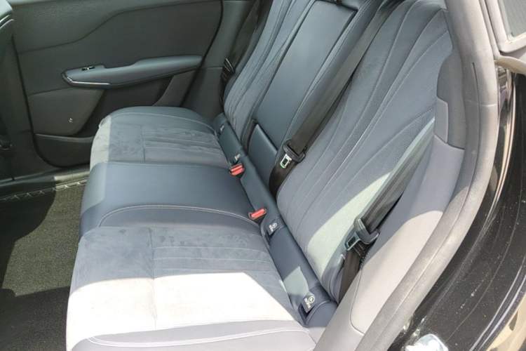 Used VOYAH COURAGE 2024 Four-Wheel Drive Global Edition Left Rear Seat