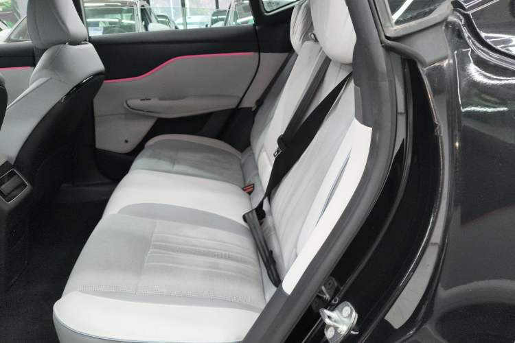 Used VOYAH COURAGE 2024 Long-Range Supercharge Edition Left Rear Seat