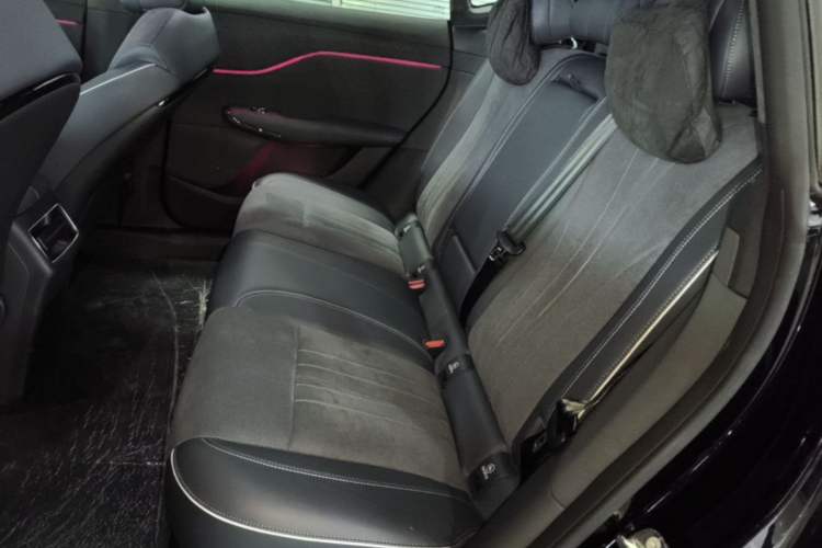 Used VOYAH COURAGE 2024 Four-Wheel Drive Global Edition Left Rear Seat