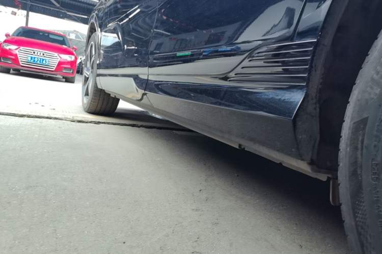 Used VOYAH COURAGE 2024 Long-Range Supercharge Edition Left Side Sill