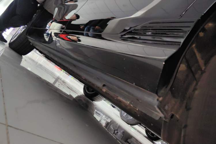 Used VOYAH COURAGE 2024 Four-Wheel Drive Global Edition Left Side Sill