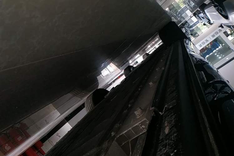 Used VOYAH COURAGE 2024 Four-Wheel Drive Global Edition Left Side Sill
