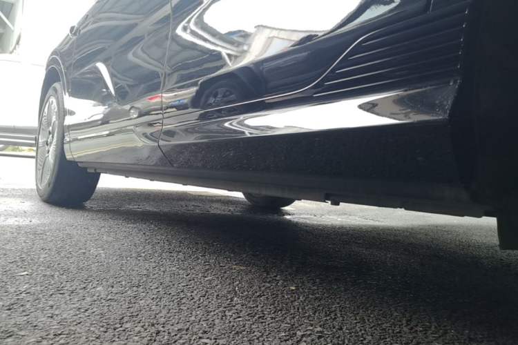Used VOYAH COURAGE 2024 Long-Range Supercharge Edition Left Side Sill