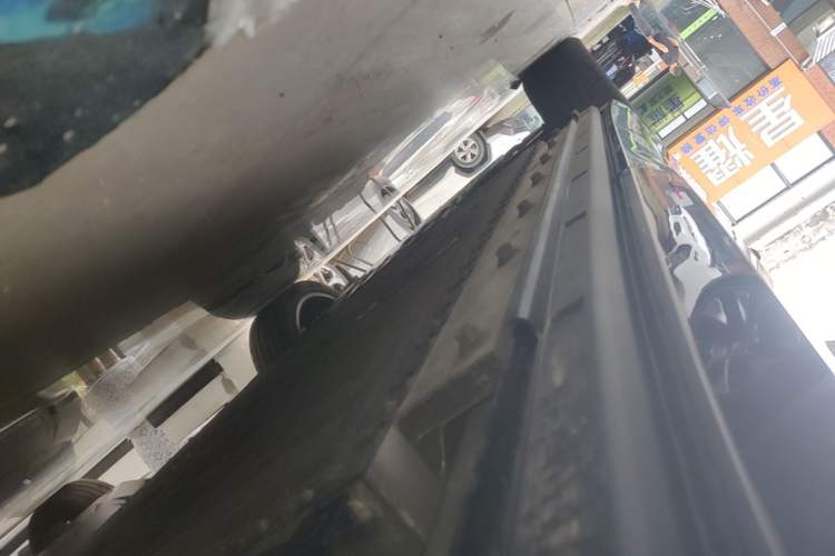 Used VOYAH COURAGE 2024 Four-Wheel Drive Global Edition Left Side Sill