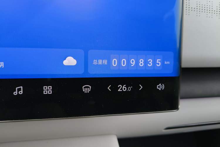 Used VOYAH COURAGE 2024 Long-Range Supercharge Edition Odometer Close Up