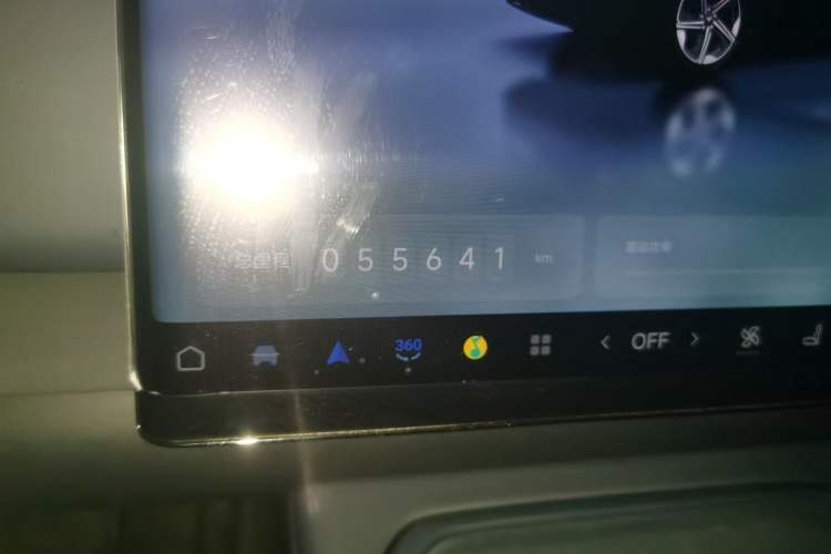 Used VOYAH COURAGE 2024 Four-Wheel Drive Global Edition Odometer Close Up