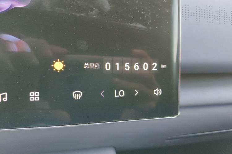 Used VOYAH COURAGE 2024 Four-Wheel Drive Global Edition Odometer Close Up