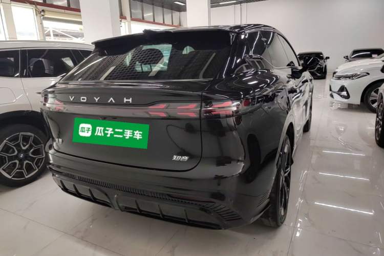 Used VOYAH COURAGE 2024 Long-Range Smart Edition Rear Right 45 Deg