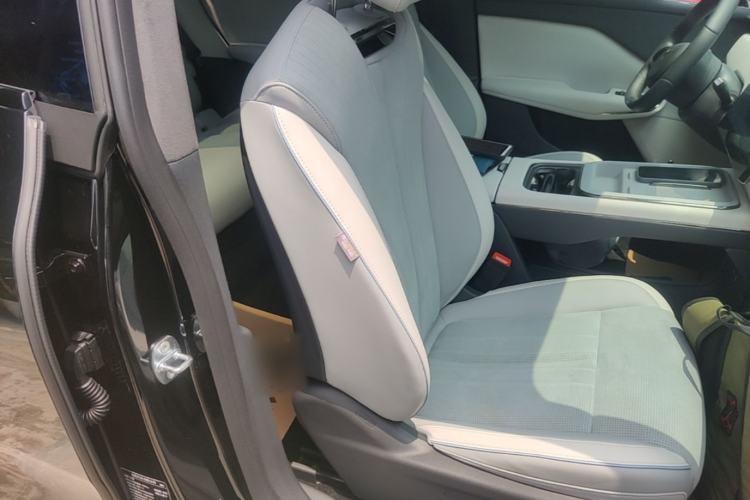 Used VOYAH COURAGE 2024 Long-Range Supercharge Edition Right Front Seat