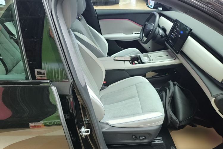 Used VOYAH COURAGE 2024 Long-Range Supercharge Edition Right Front Seat
