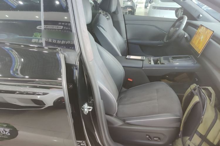 Used VOYAH COURAGE 2024 Long-Range Supercharge Edition Right Front Seat