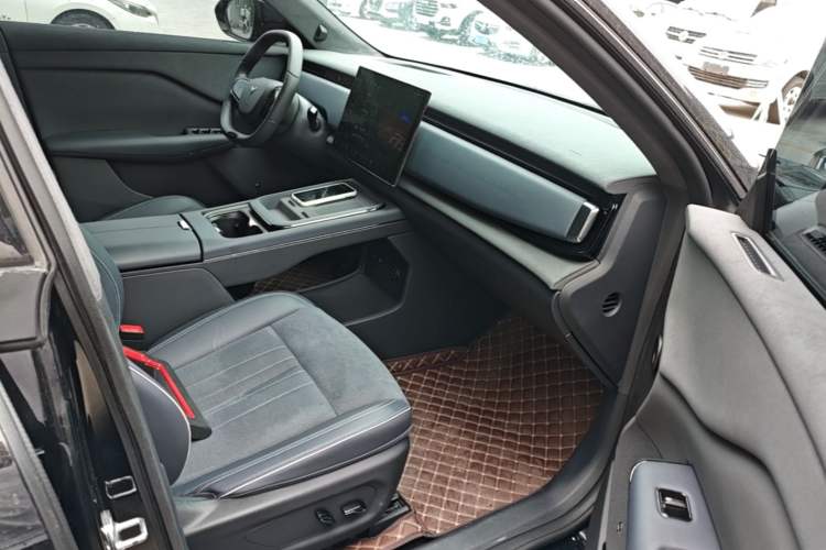 Used VOYAH COURAGE 2024 Long-Range Supercharge Edition Right Front Seat