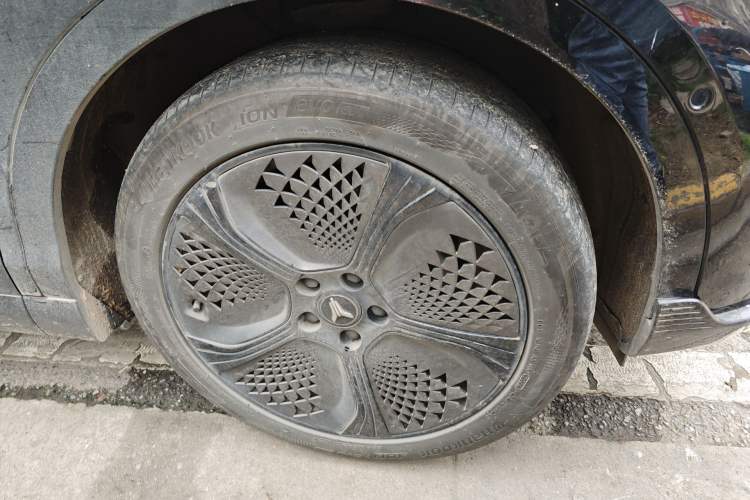 Used VOYAH COURAGE 2024 Four-Wheel Drive Global Edition Right Front Wheel Hub