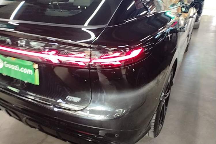 Used VOYAH COURAGE 2024 Long-Range Supercharge Edition Right Rear Taillight