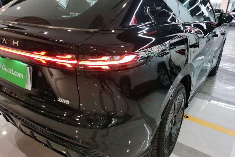 Used VOYAH COURAGE 2024 Long-Range Supercharge Edition Right Rear Taillight