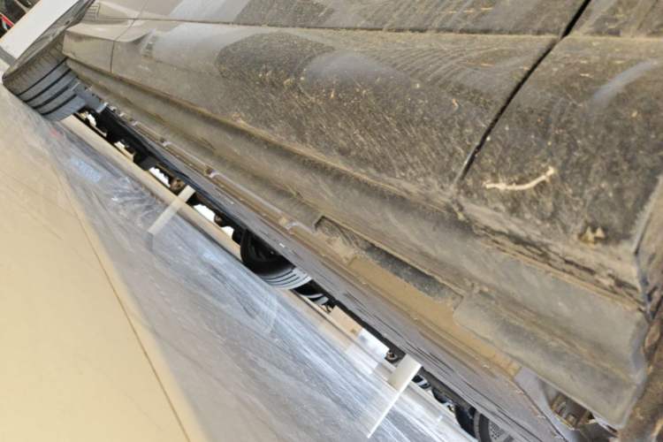 Used VOYAH COURAGE 2024 Long-Range Supercharge Edition Right Side Sill
