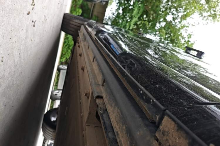 Used VOYAH COURAGE 2024 Long-Range Supercharge Edition Right Side Sill