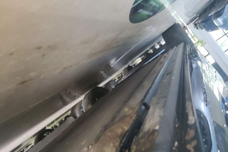 Used VOYAH COURAGE 2024 Four-Wheel Drive Global Edition Right Side Sill