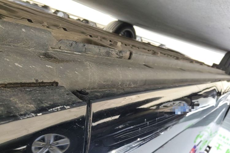 Used VOYAH COURAGE 2024 Four-Wheel Drive Global Edition Right Side Sill