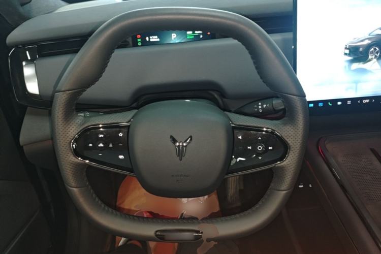 Used VOYAH COURAGE 2024 Long-Range Supercharge Edition Steering Wheel