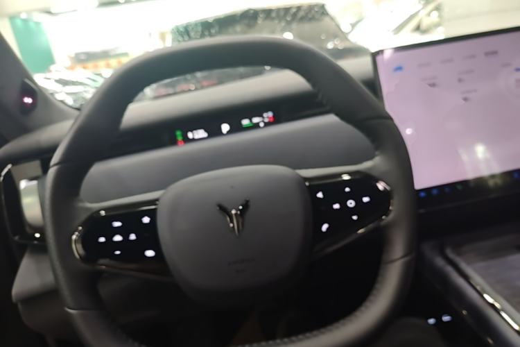 Used VOYAH COURAGE 2024 Four-Wheel Drive Global Edition Steering Wheel