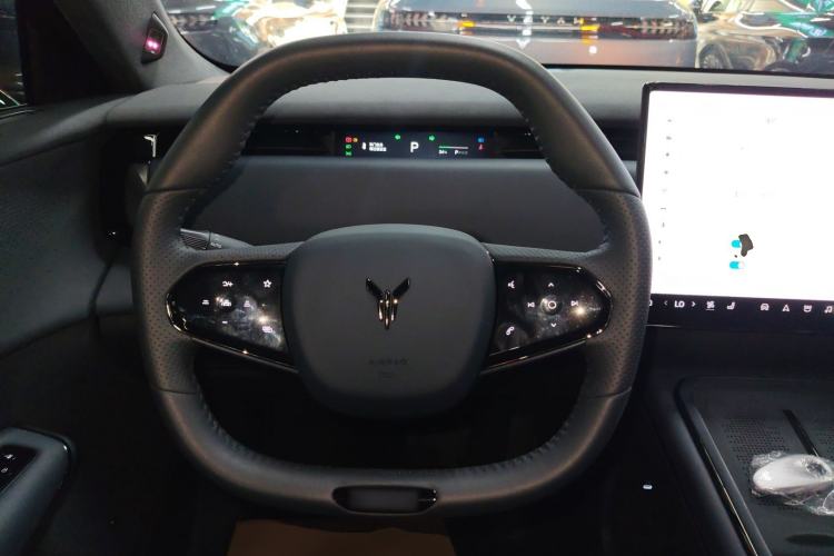Used VOYAH COURAGE 2024 Four-Wheel Drive Global Edition Steering Wheel