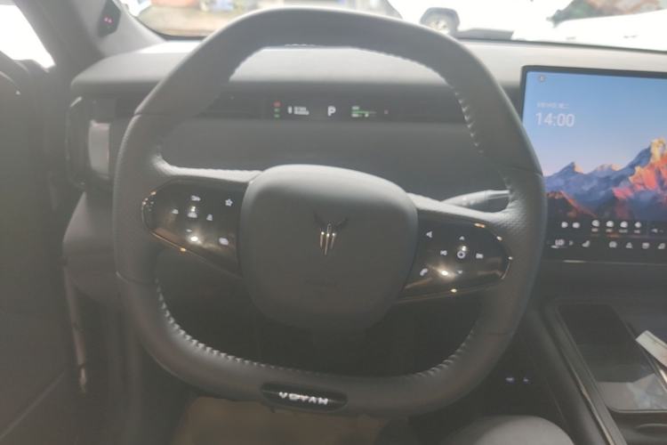 Used VOYAH COURAGE 2024 Four-Wheel Drive Global Edition Steering Wheel