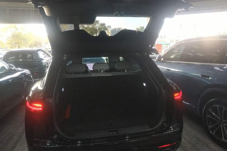 Used VOYAH COURAGE 2024 Long-Range Supercharge Edition Trunk
