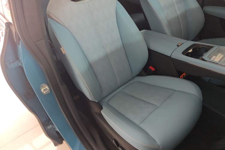 Used VOYAH COURAGE 2024 Long-Range Supercharge Edition Right Front Seat