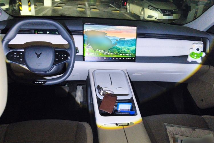 Used VOYAH COURAGE 2024 Long-Range Smart Edition Center Console