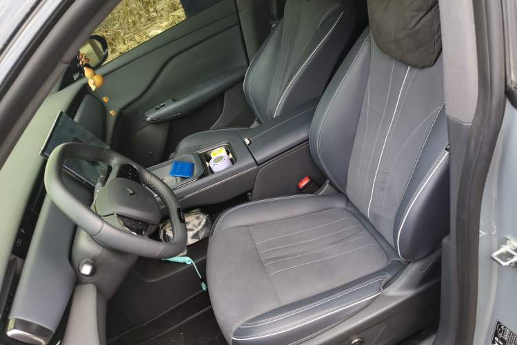 Used VOYAH COURAGE 2024 Long-Range Supercharge Edition Left Front Seat