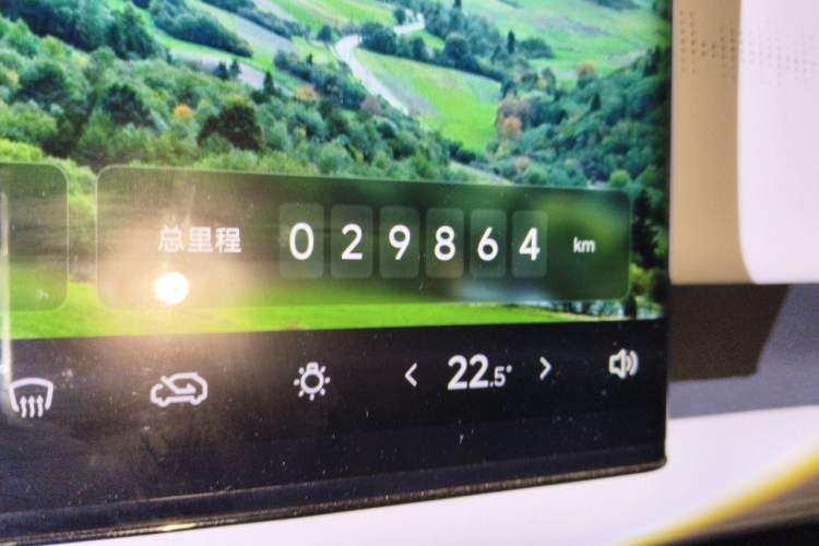 Used VOYAH COURAGE 2024 Long-Range Smart Edition Odometer Close Up