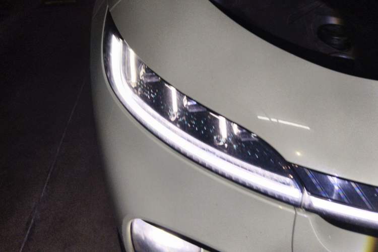 Used VOYAH COURAGE 2024 Long-Range Smart Edition Right Front Headlight