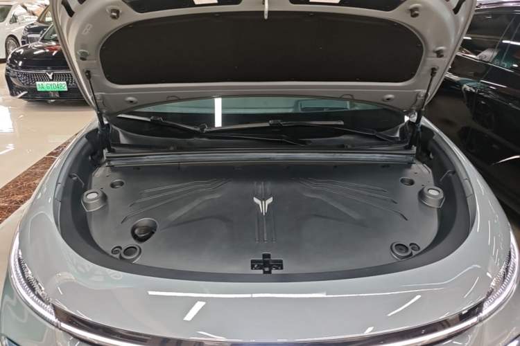 Used VOYAH COURAGE 2024 Long-Range Supercharge Edition Engine Bay