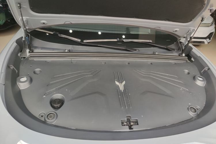 Used VOYAH COURAGE 2024 Long-Range Smart Edition Engine Bay