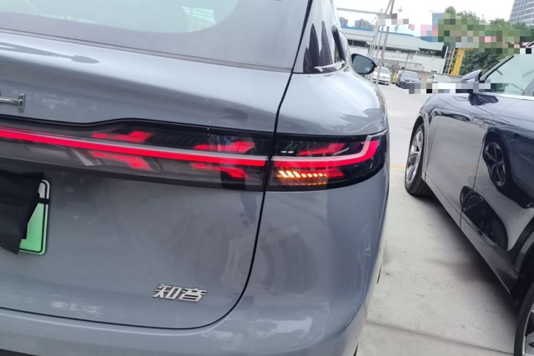 Used VOYAH COURAGE 2024 Long-Range Supercharge Edition Exterior 3