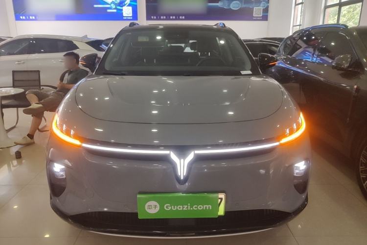 Used VOYAH COURAGE 2024 Long-Range Smart Edition Front