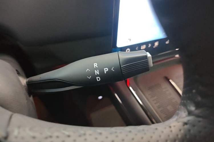 Used VOYAH COURAGE 2024 Long-Range Supercharge Edition Gear Lever