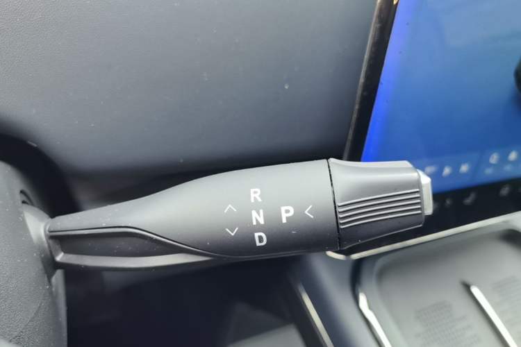 Used VOYAH COURAGE 2024 Long-Range Supercharge Edition Gear Lever